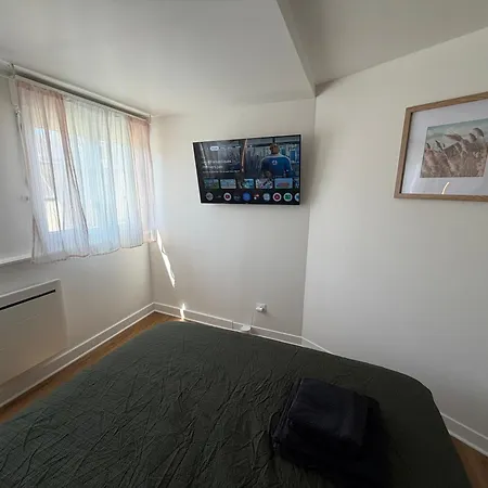 Le Cygne 2eme Etage Apartment *